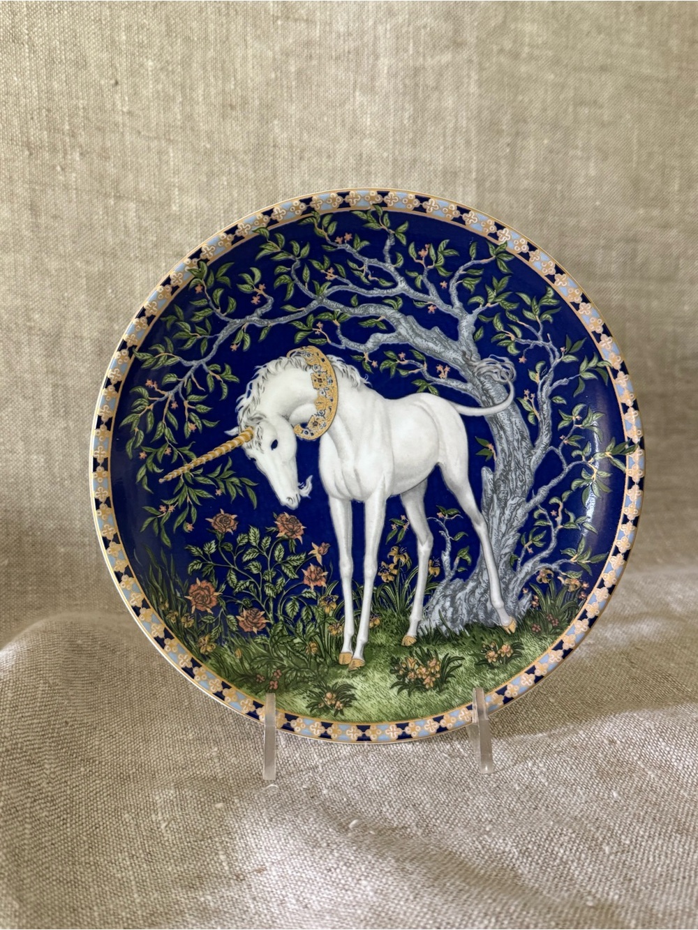 Hutschenreuther Unicorn Collector Plate The Smell of Roses